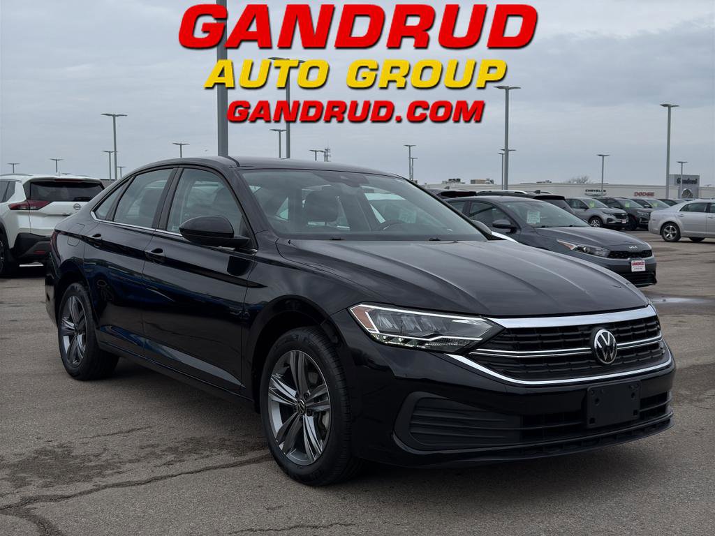 Used 2024 Volkswagen Jetta SE FWD image 1