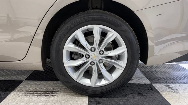 Used 2023 Chevrolet Malibu LT FWD image 10