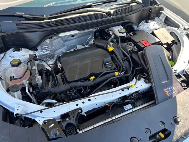 Used 2024 Chevrolet Trax LS w/ LS Convenience Package image 12