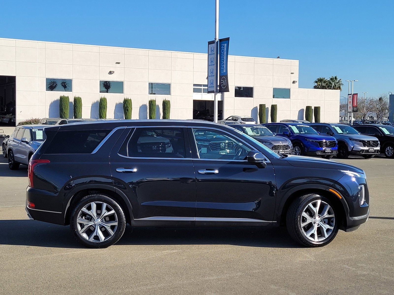 Used 2021 Hyundai Palisade SEL w/ Convenience Package image 4