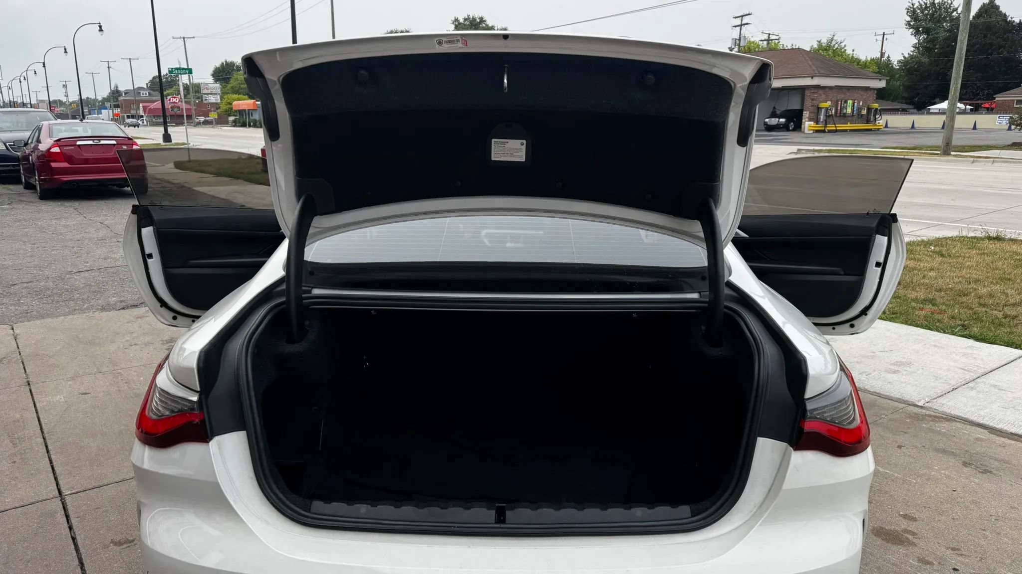 Used 2021 BMW 430i Coupe w/ Convenience Package RWD image 17