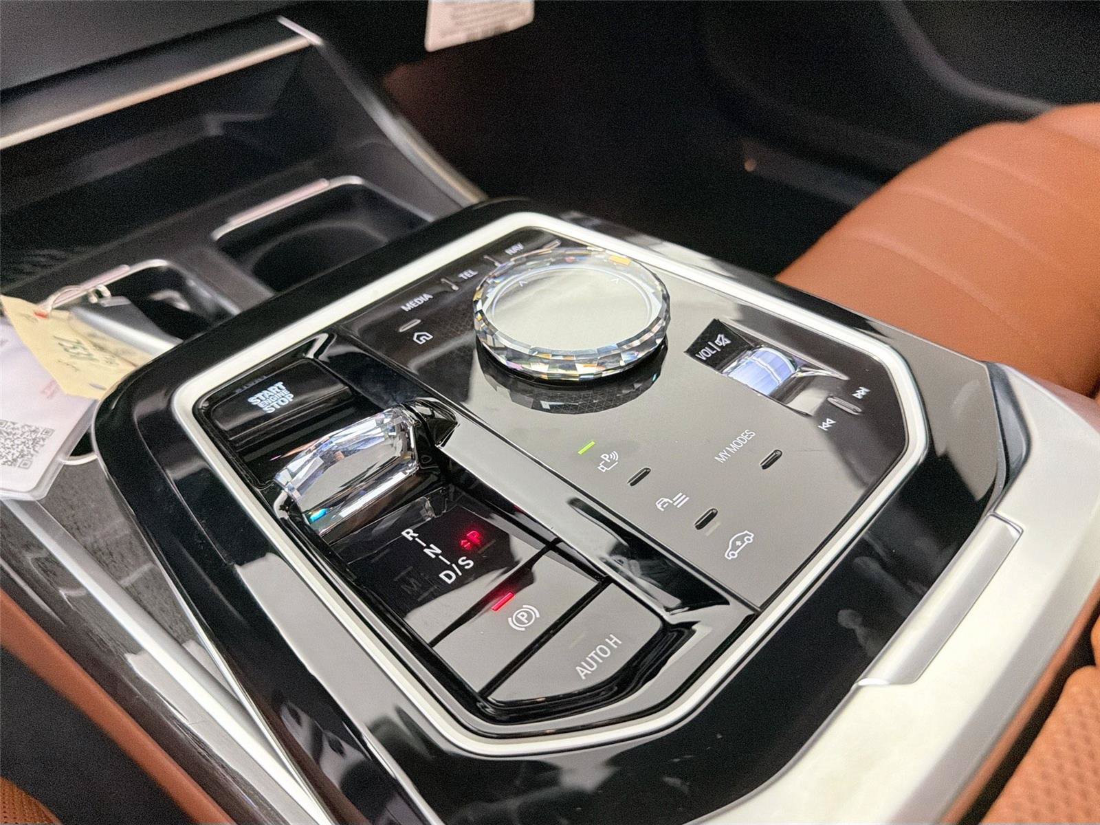 New 2026 BMW 740i w/ Premium Package RWD image 15