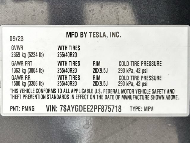Used 2023 Tesla Model Y Long Range AWD/4WD image 35