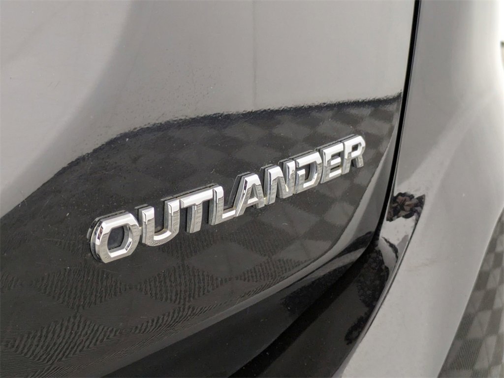 Used 2019 Mitsubishi Outlander ES image 10