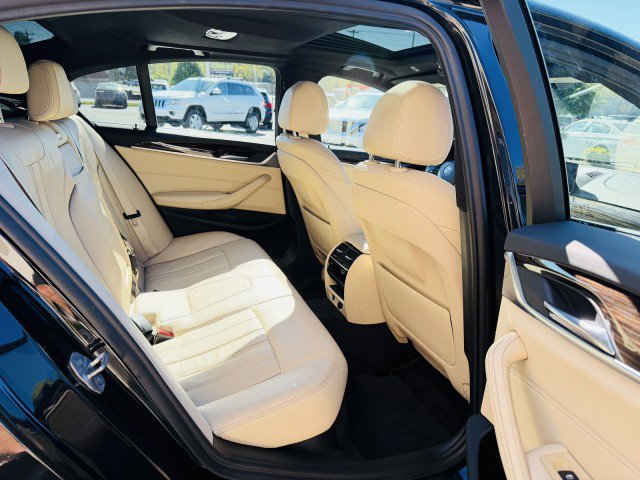 Used 2019 BMW 540i image 17