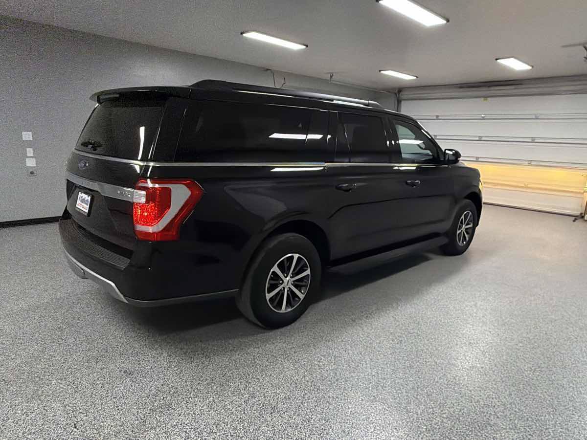 Used 2019 Ford Expedition Max XLT w/ Equipment Group 201A AWD/4WD image 3