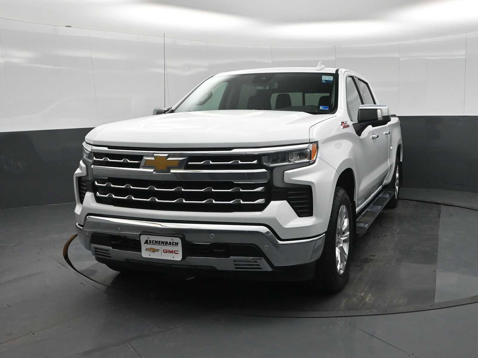 Used 2023 Chevrolet Silverado 1500 LTZ w/ LTZ Convenience Package II image 5