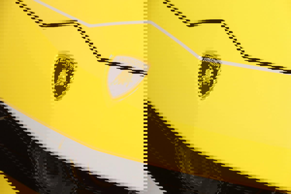 Used 2019 Lamborghini Urus image 24