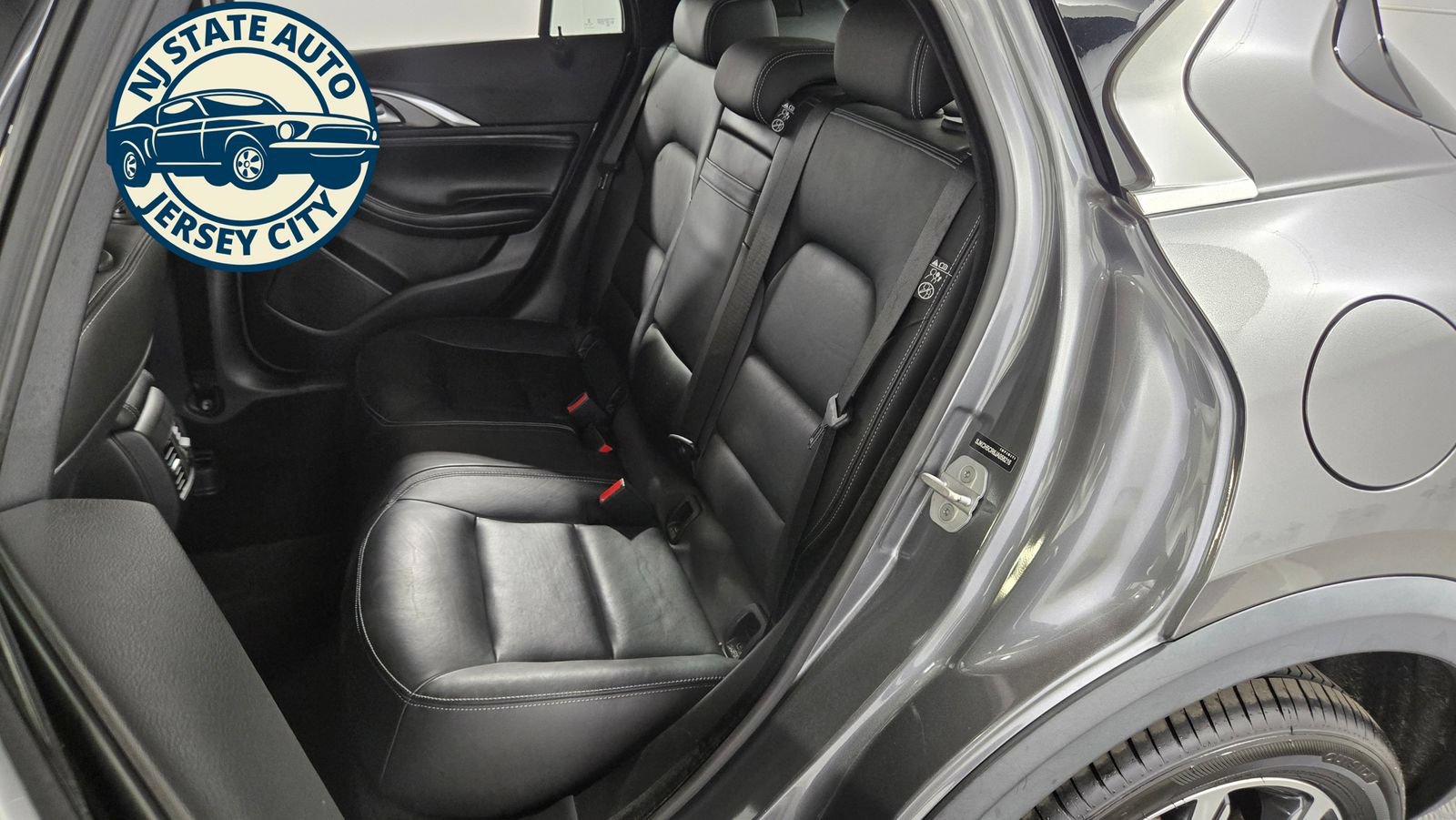 Used 2018 INFINITI QX30 AWD image 26