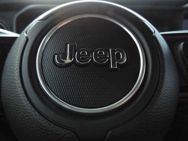 Used 2024 Jeep Gladiator Rubicon w/ Safety Group AWD/4WD image 28