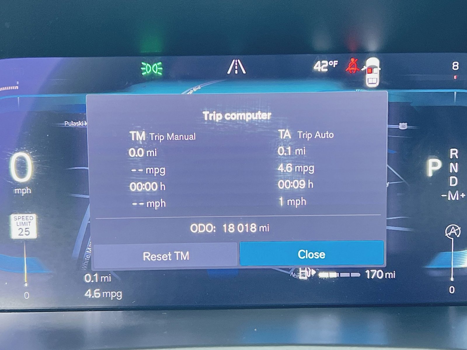 Used 2024 Volvo XC90 B5 Plus w/ Protection Package image 17