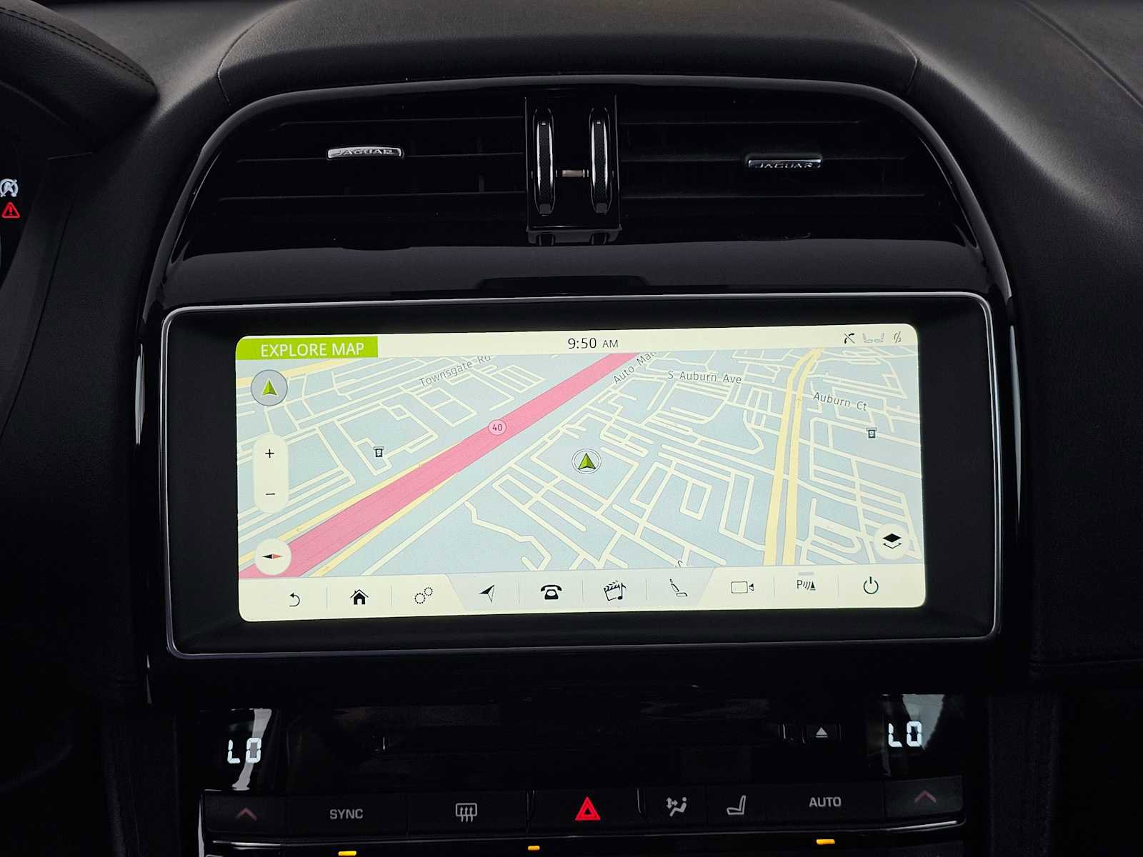 Used 2019 Jaguar F-PACE Prestige image 25