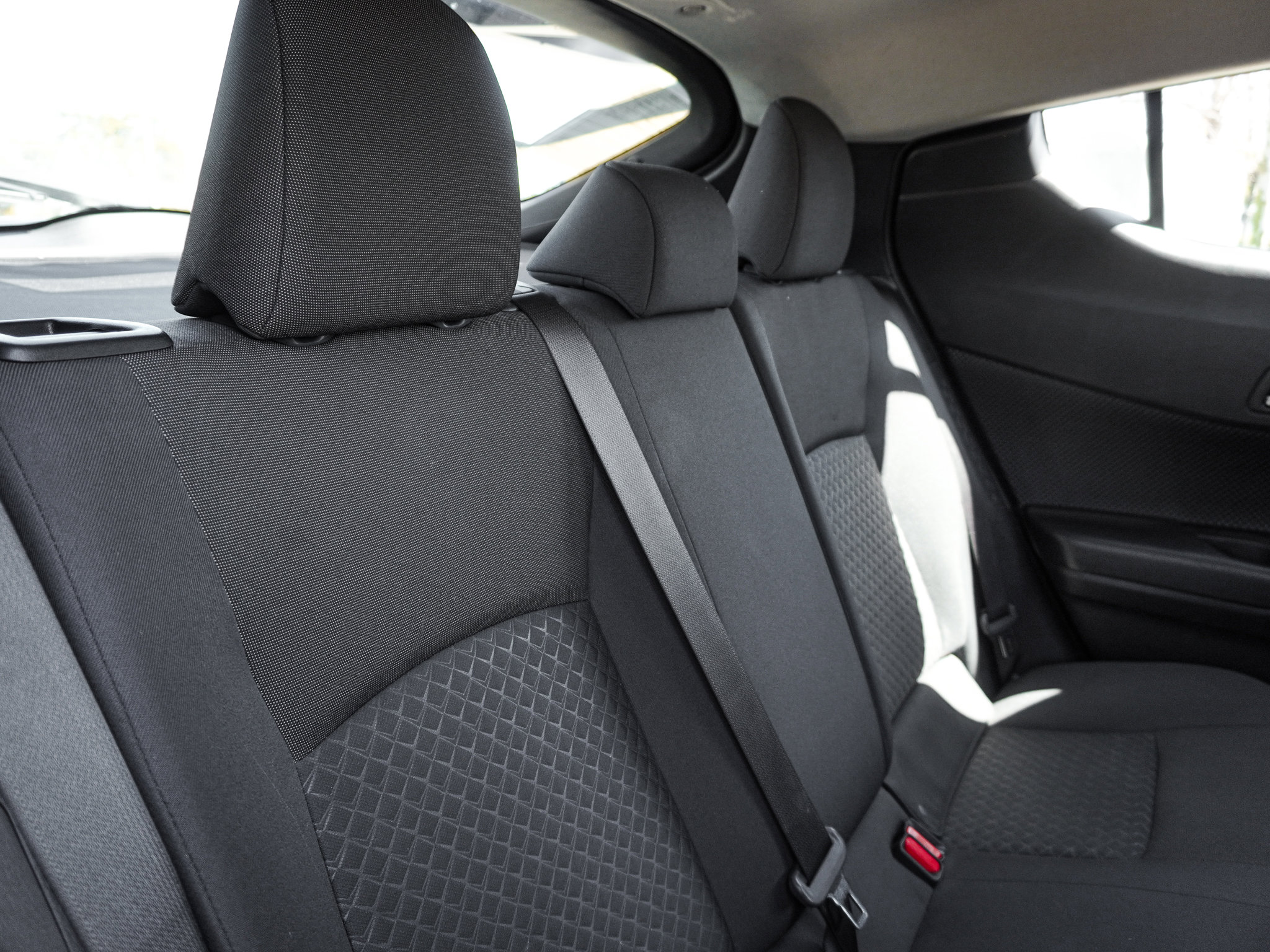 Used 2020 Toyota C-HR LE image 32