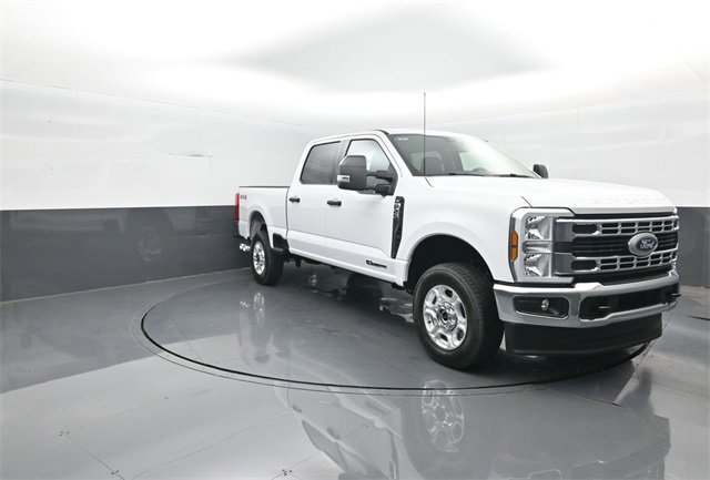 New 2025 Ford F250 XLT w/ F-250 >10K GVWR Package