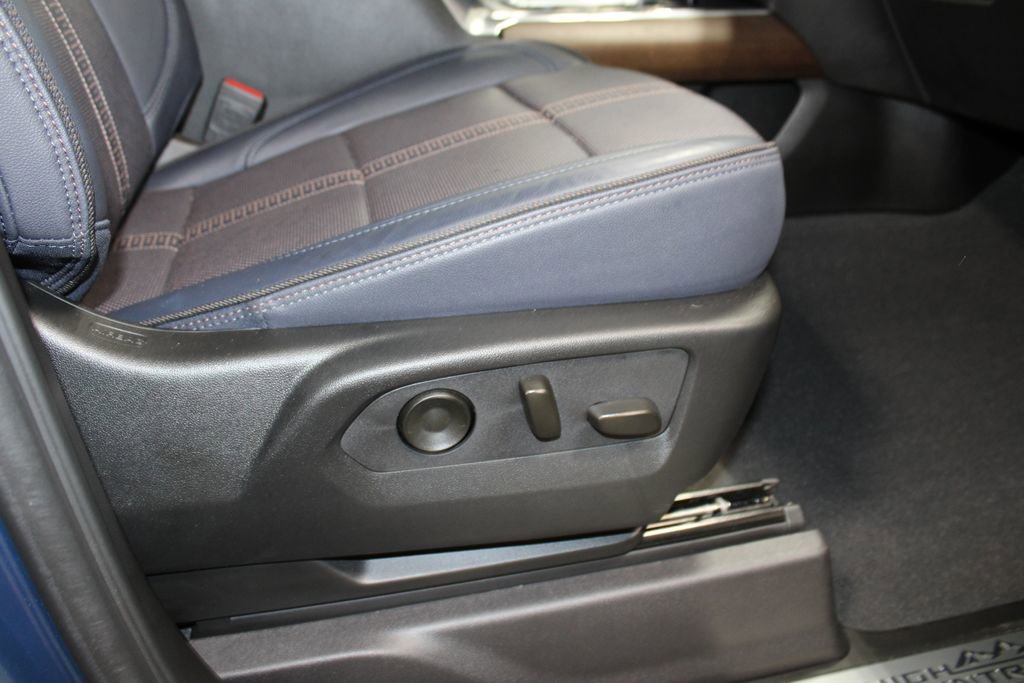 Used 2024 Chevrolet Silverado 1500 High Country w/ High Country Premium Package image 29