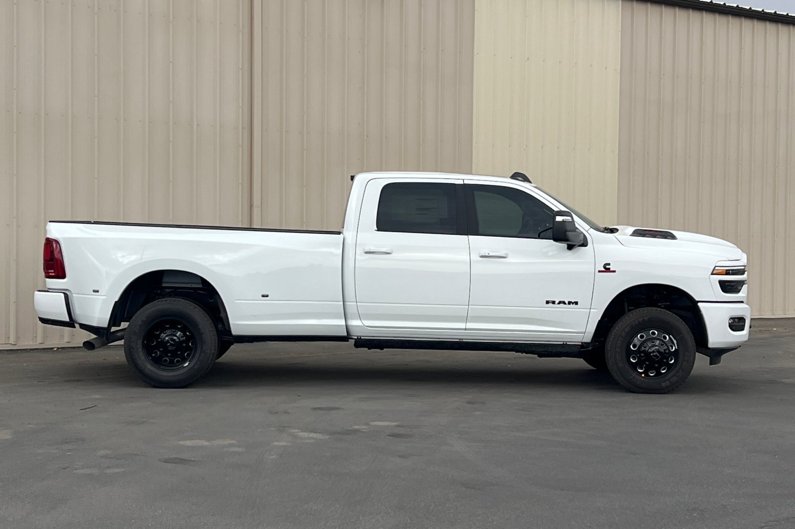 New 2026 RAM 3500 Laramie AWD/4WD image 2