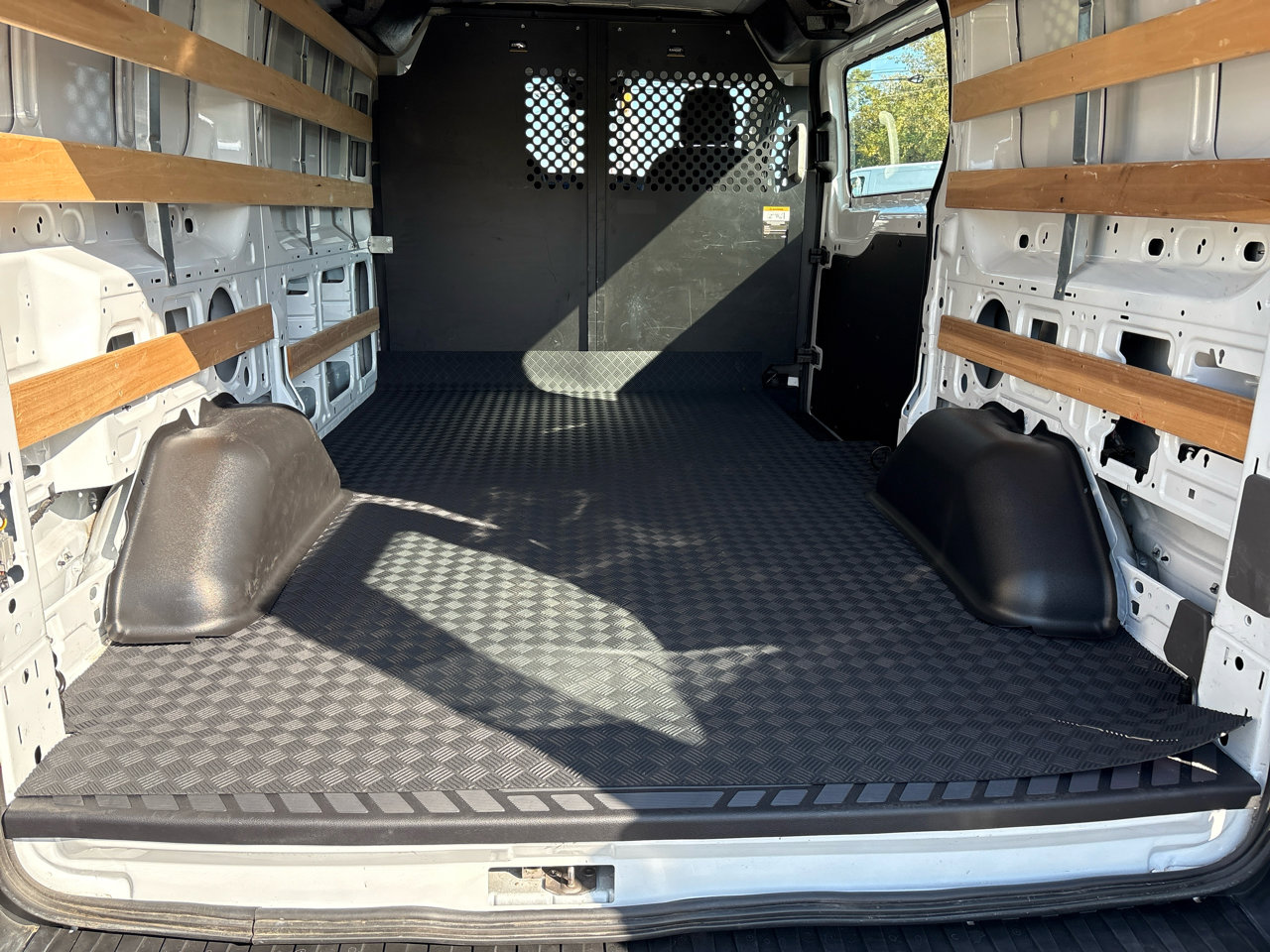 Used 2024 Ford Transit 250 Low Roof w/ Exterior Upgrade Package image 29