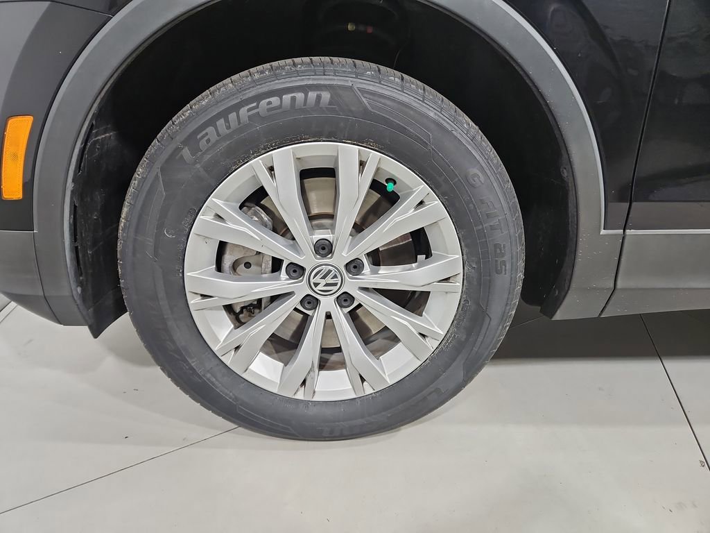 Used 2020 Volkswagen Tiguan S image 26