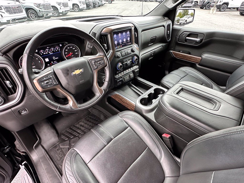 Used 2019 Chevrolet Silverado 1500 High Country w/ Technology Package AWD/4WD image 22