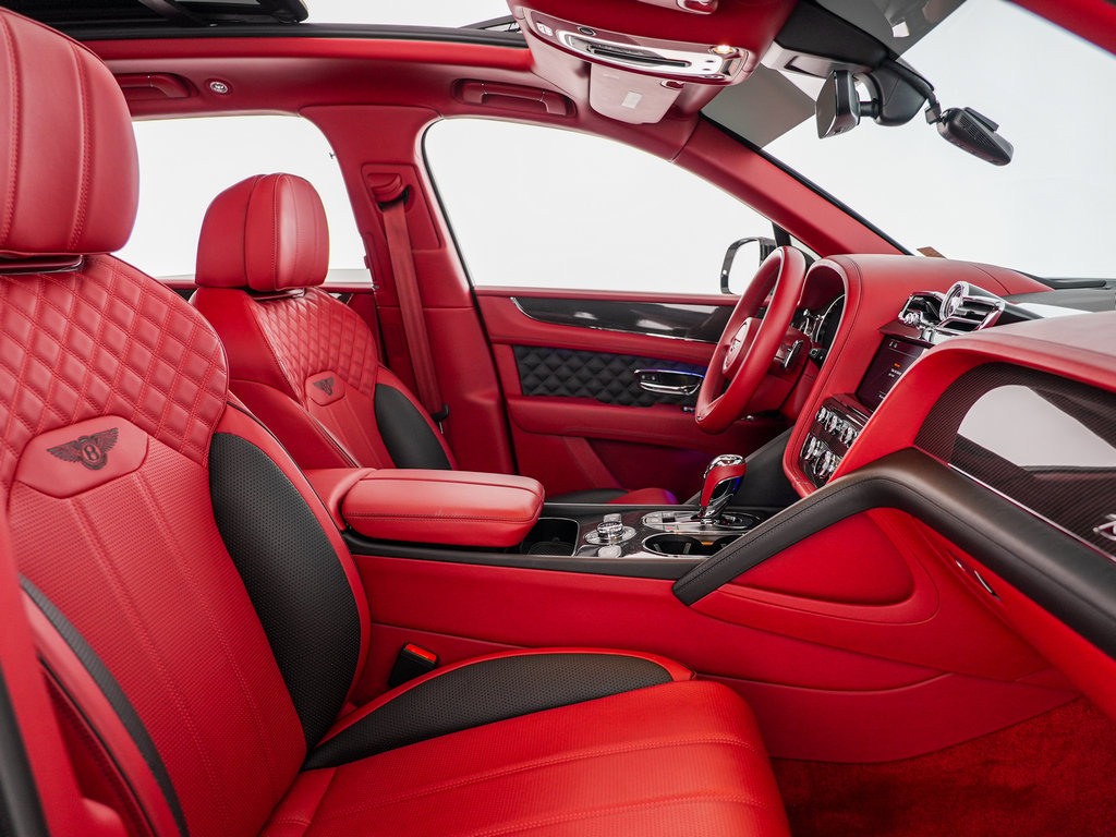 Used 2022 Bentley Bentayga AWD/4WD image 29
