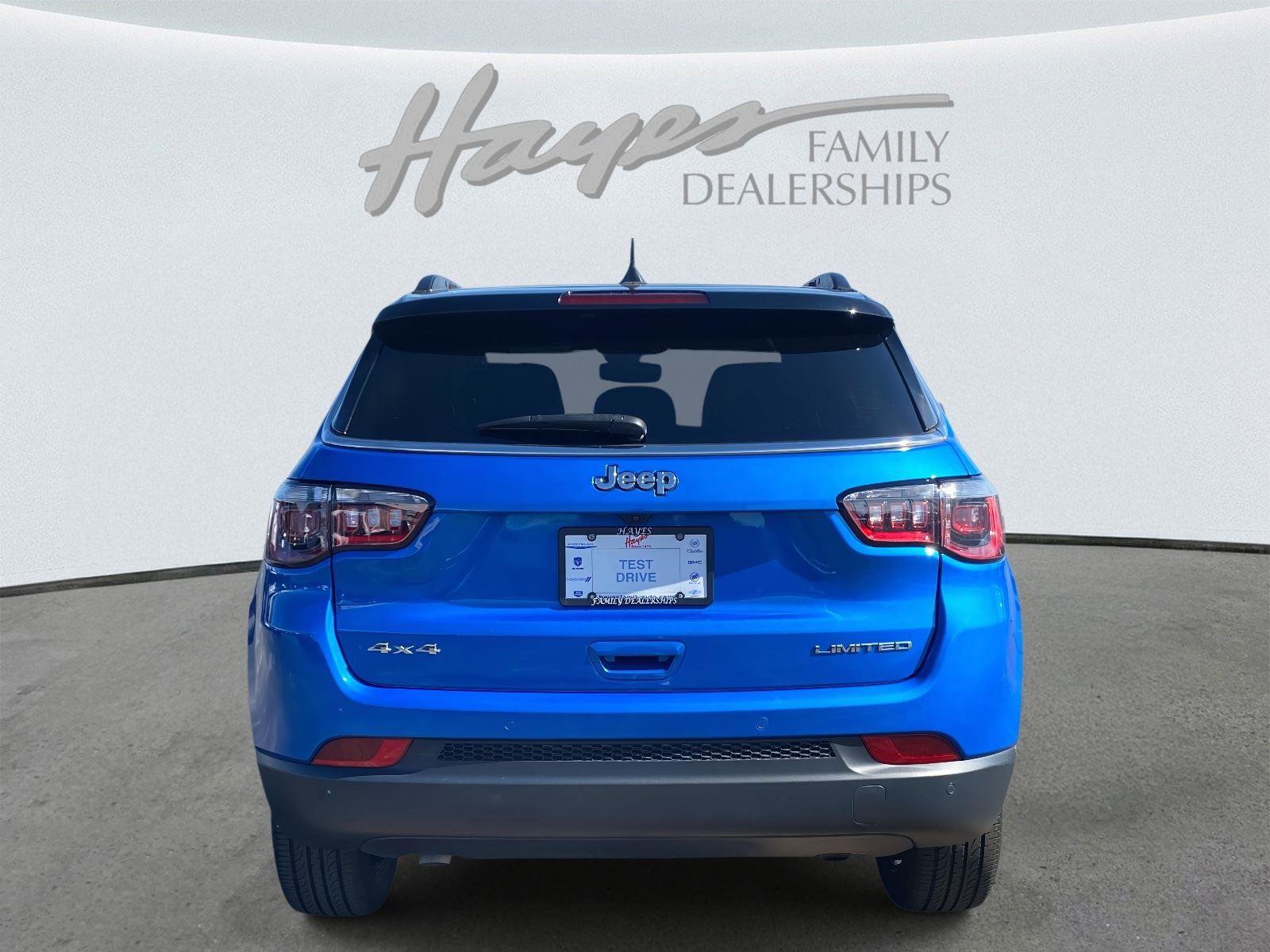 Certified 2025 Jeep Compass Limited image 4