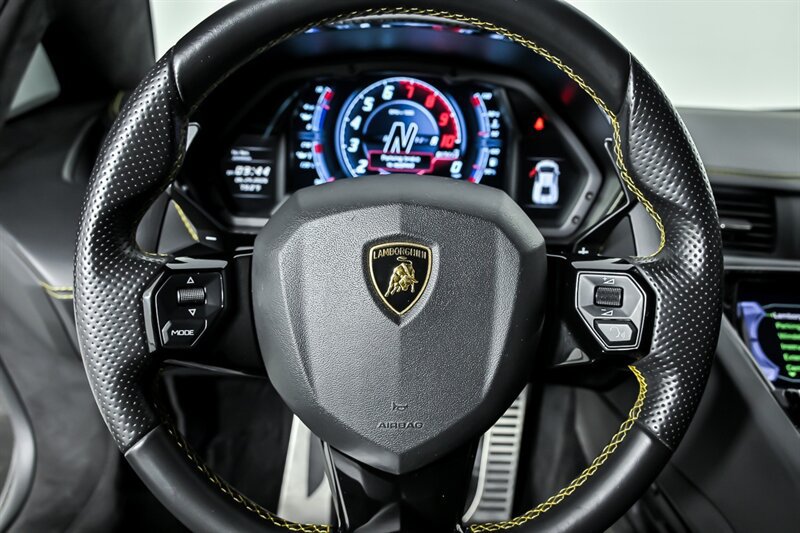 Used 2018 Lamborghini Aventador S AWD/4WD image 24