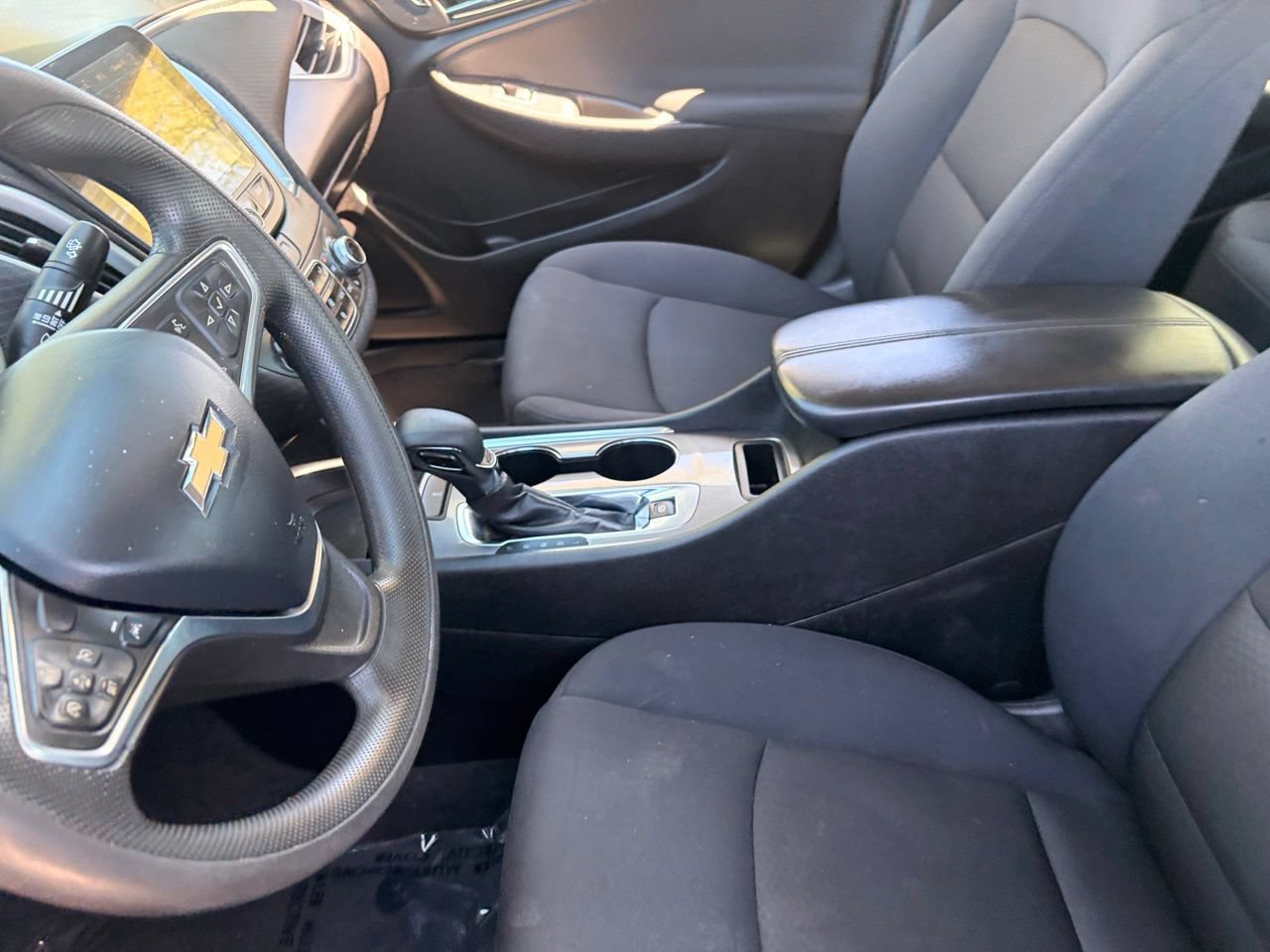 Used 2023 Chevrolet Malibu LT FWD image 18