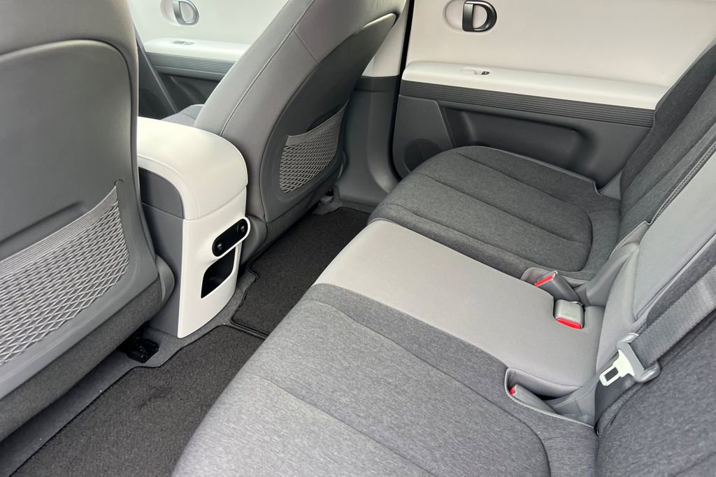 New 2026 Hyundai Ioniq 5 SE image 10