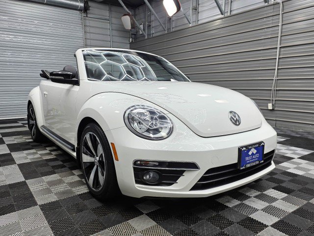 Used 2013 Volkswagen Beetle 2.0T FWD image 4