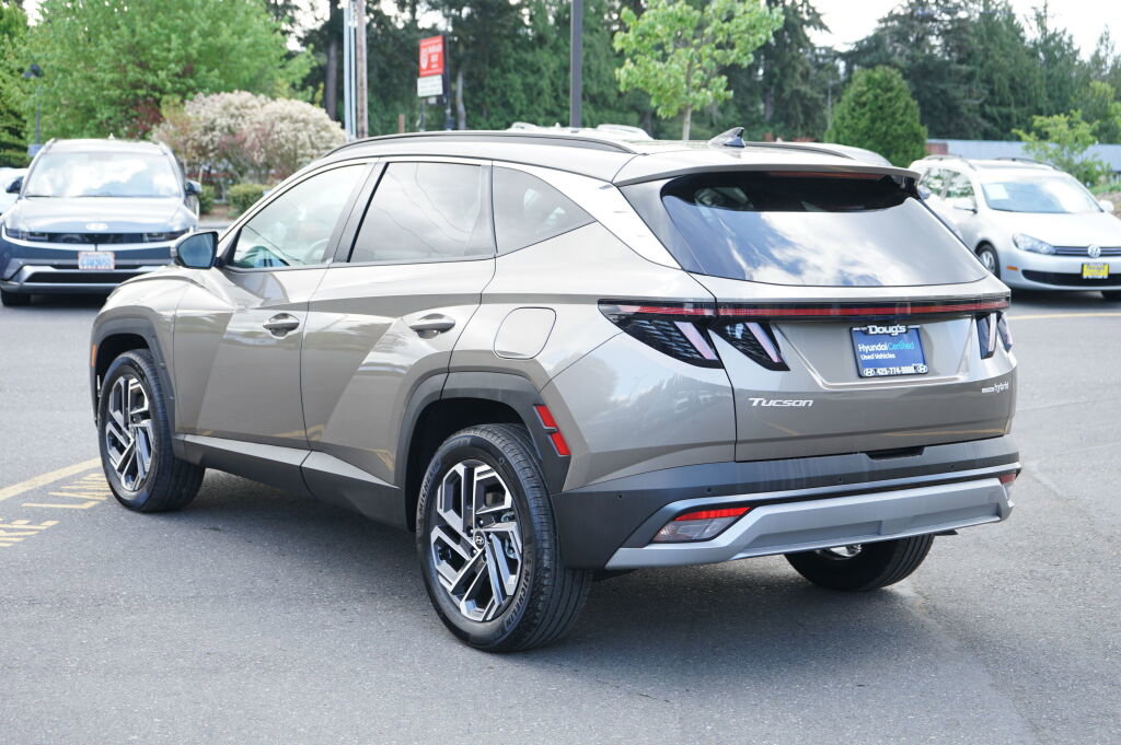 Certified 2025 Hyundai Tucson Limited AWD/4WD image 7