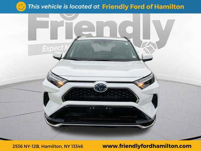 Used 2024 Toyota RAV4 SE w/ Weather & Moonroof Package image 3