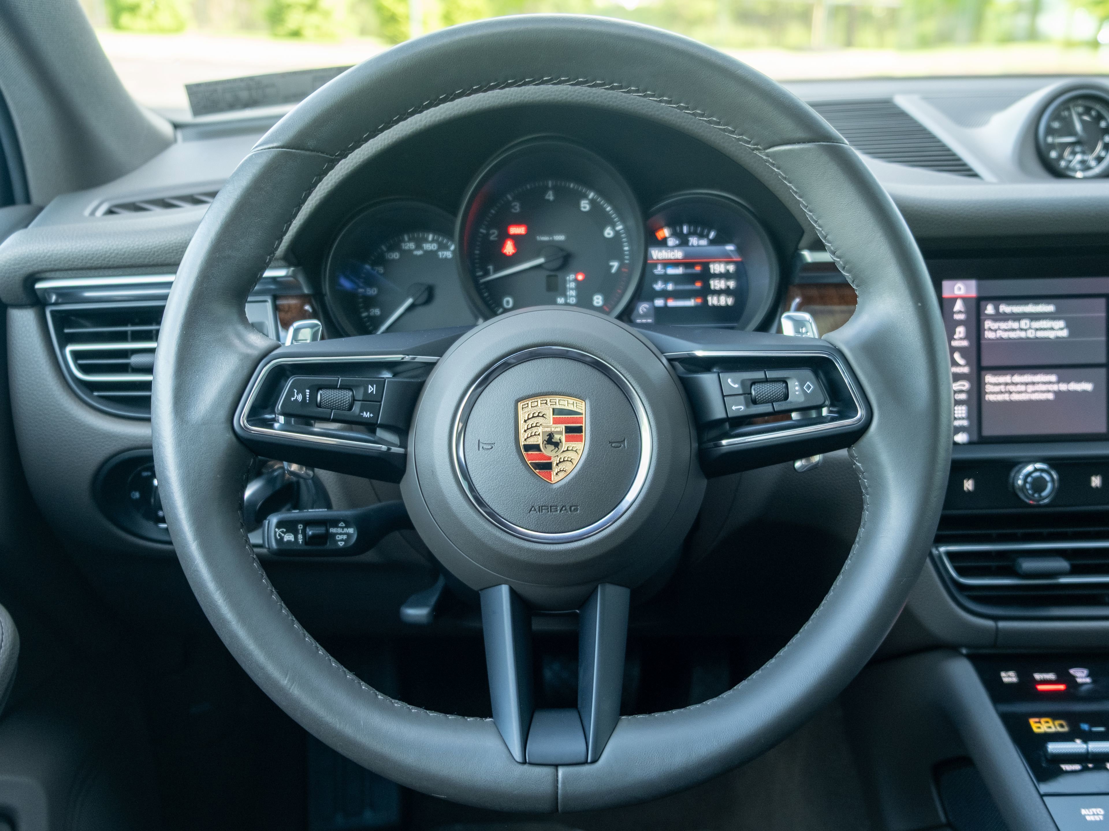 Certified 2023 Porsche Macan AWD/4WD image 21