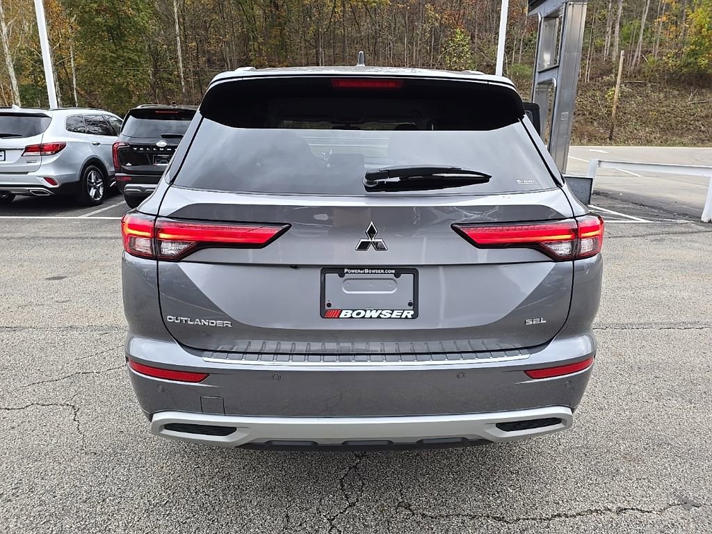 Used 2023 Mitsubishi Outlander SEL image 4