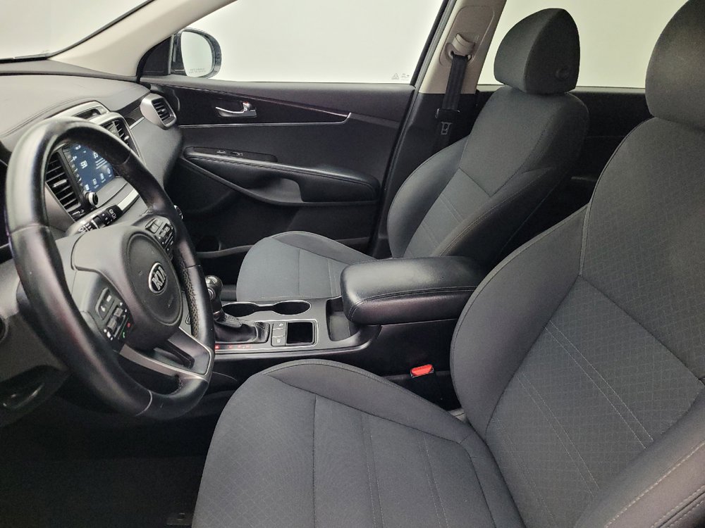 Used 2018 Kia Sorento FWD image 17