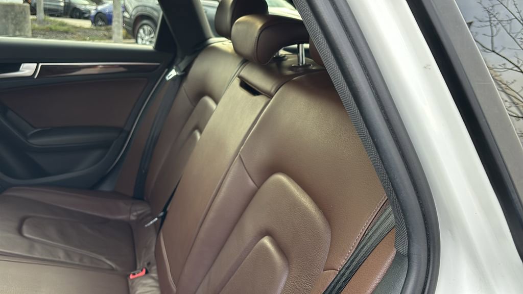 Used 2015 Audi A4 Premium Plus w/ Technology Package image 30