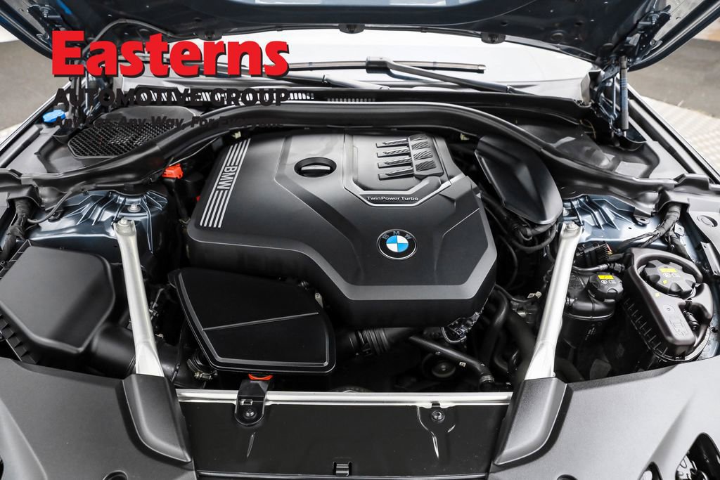 Used 2022 BMW 530i xDrive w/ M Sport Package image 7