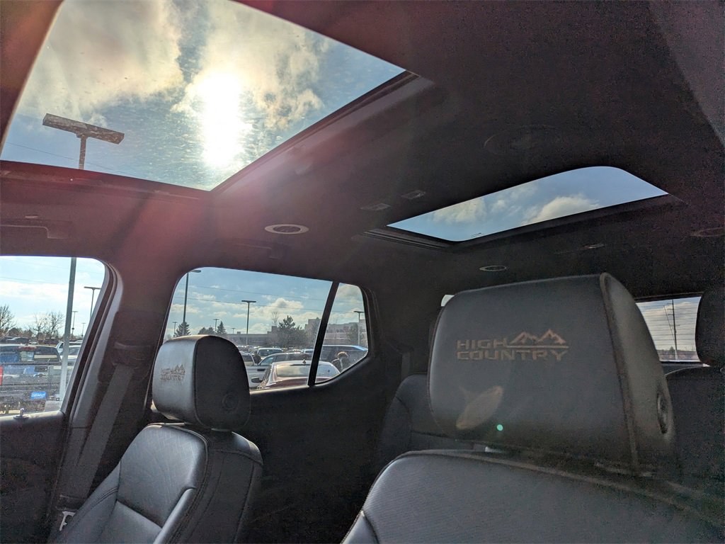 Used 2023 Chevrolet Traverse High Country w/ LPO, 'HIT The Road' Package image 29
