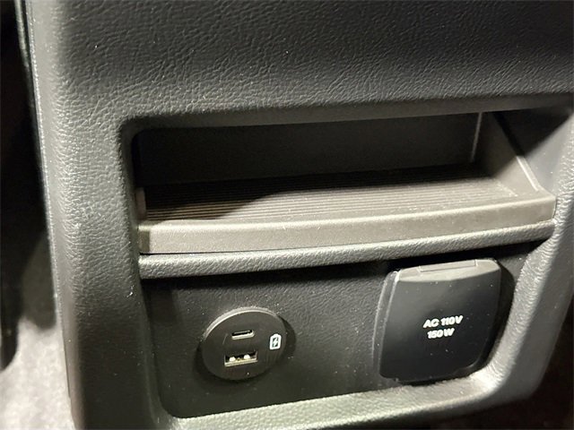 Used 2022 Ford Edge ST-Line image 27