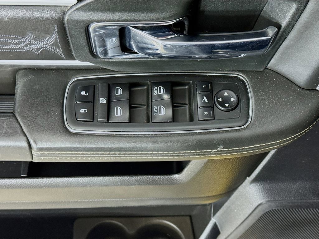 Used 2018 RAM 3500 Laramie Longhorn AWD/4WD image 18