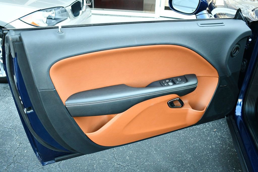 Used 2017 Dodge Challenger SRT Hellcat image 34