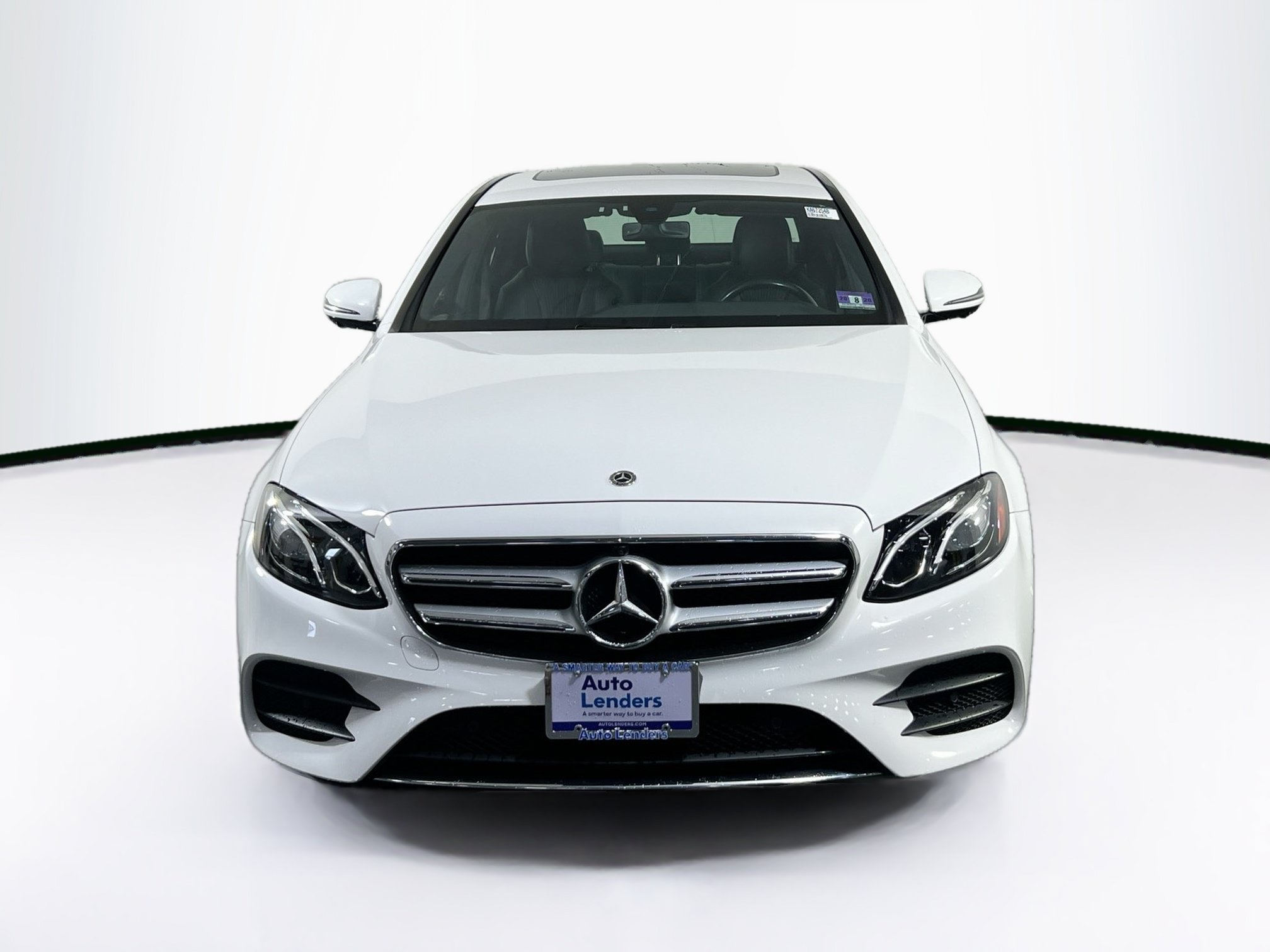 Used 2019 Mercedes-Benz E 300 4MATIC image 2