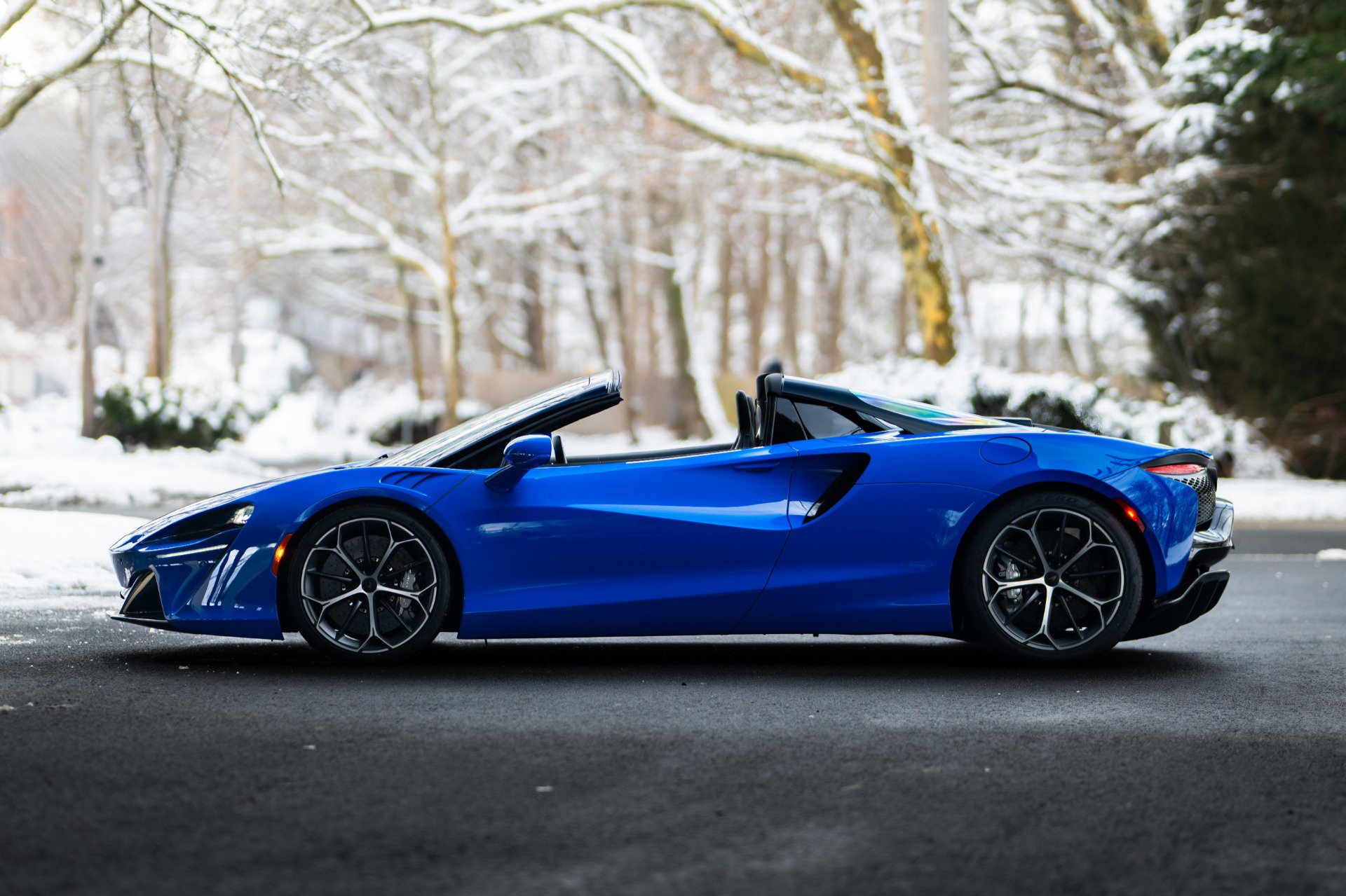 New 2025 McLaren Artura Spider image 58