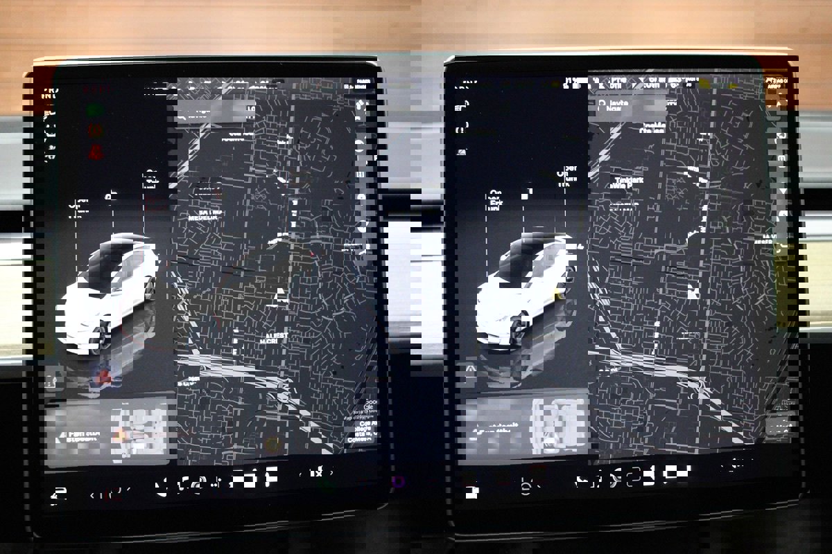 Used 2022 Tesla Model 3 Long Range image 18