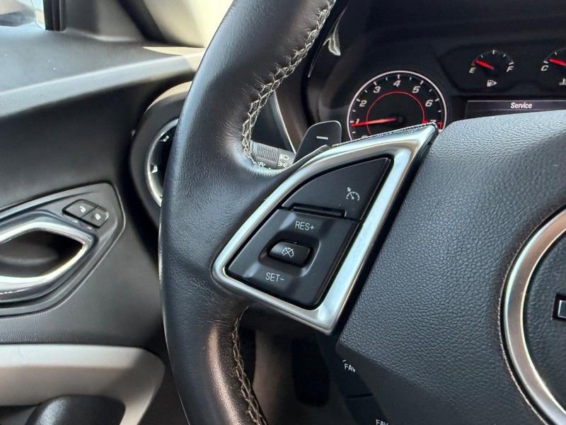 Used 2016 Chevrolet Camaro LT image 10