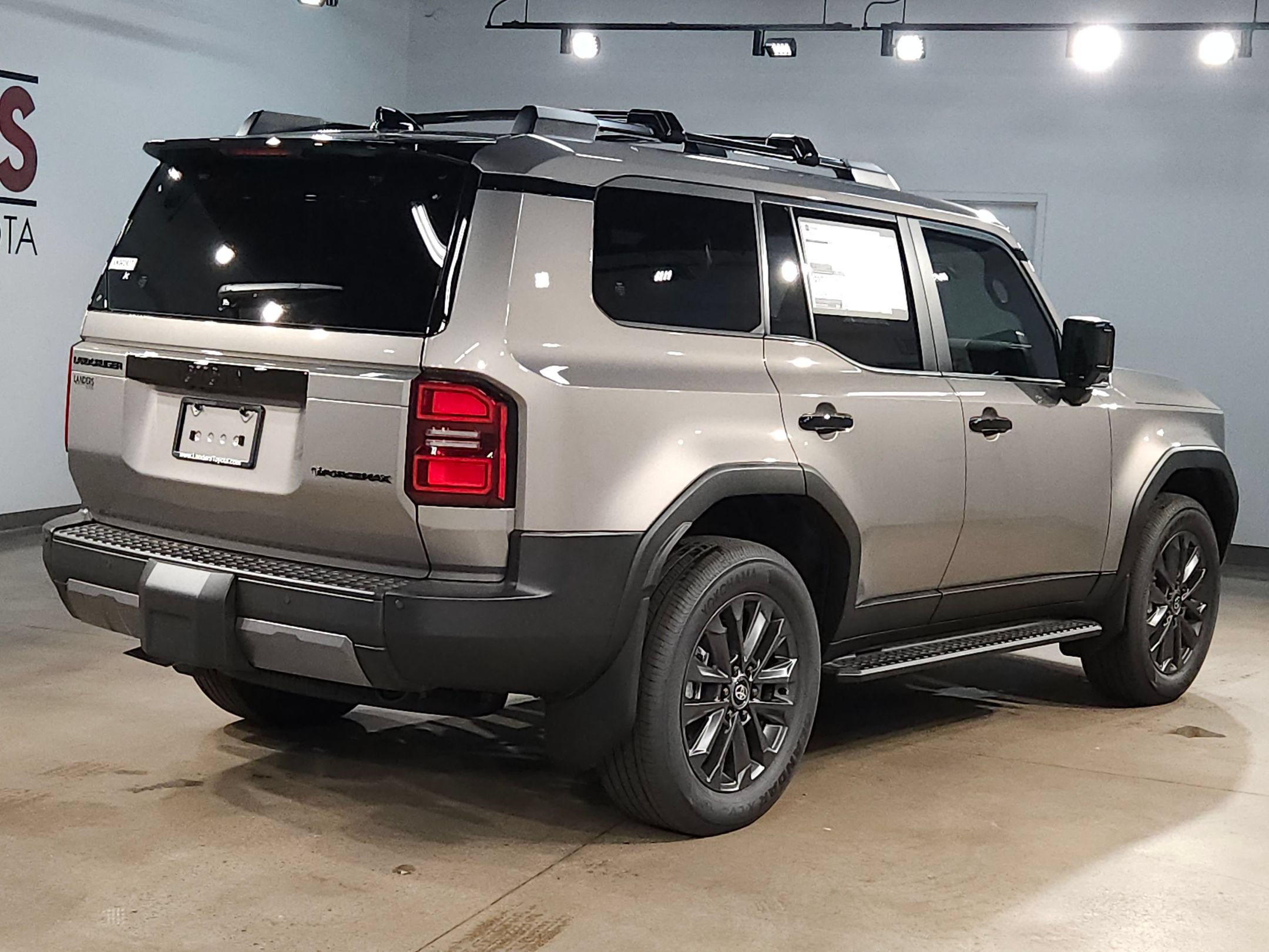 New 2027 Toyota Land Cruiser w/ Premium Package AWD/4WD image 7