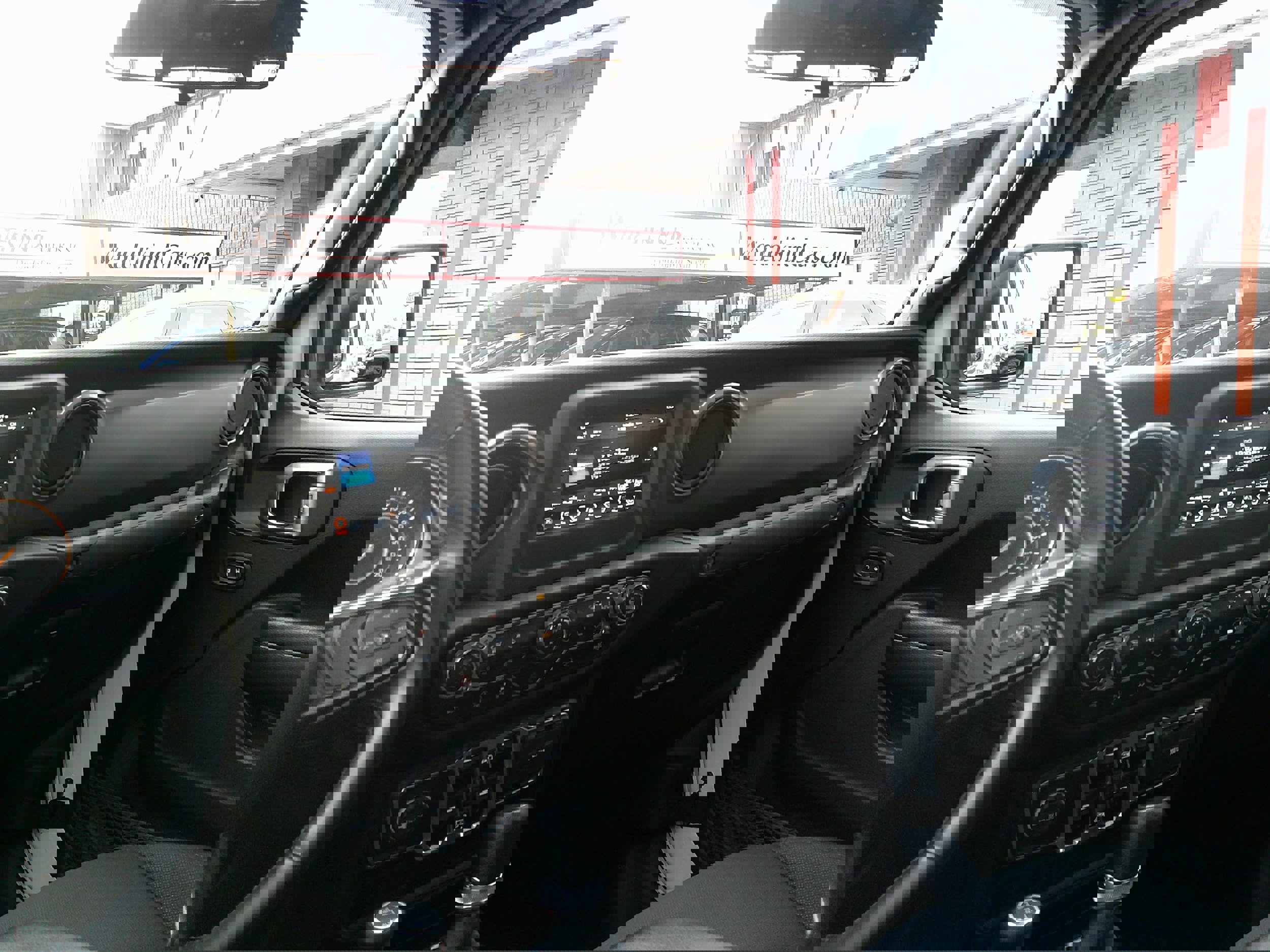 Used 2021 Jeep Gladiator Sport image 20