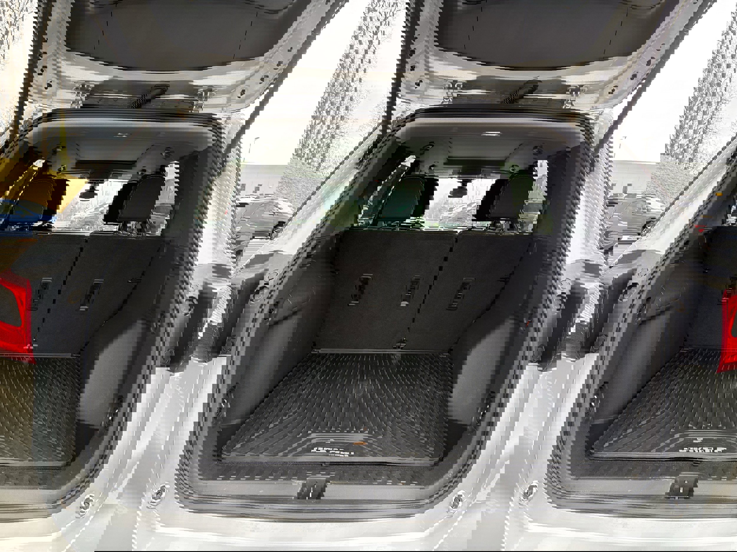 Used 2021 Chevrolet Equinox LT image 12