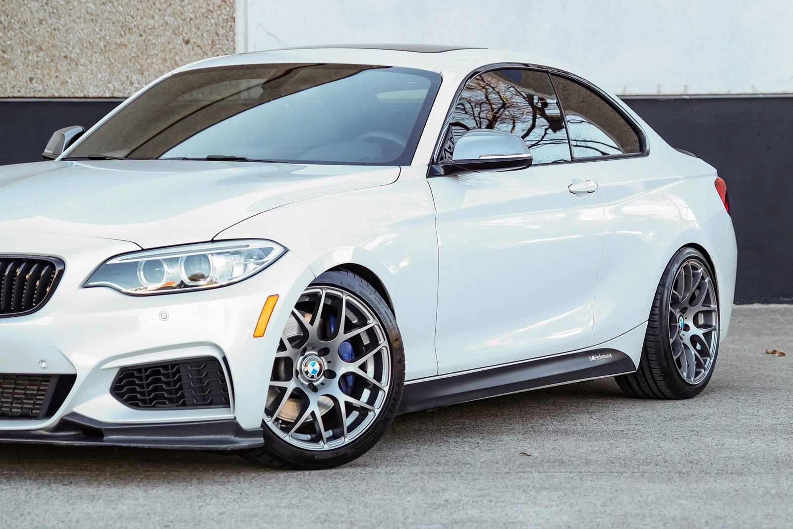 Used 2015 BMW M235i Coupe image 4