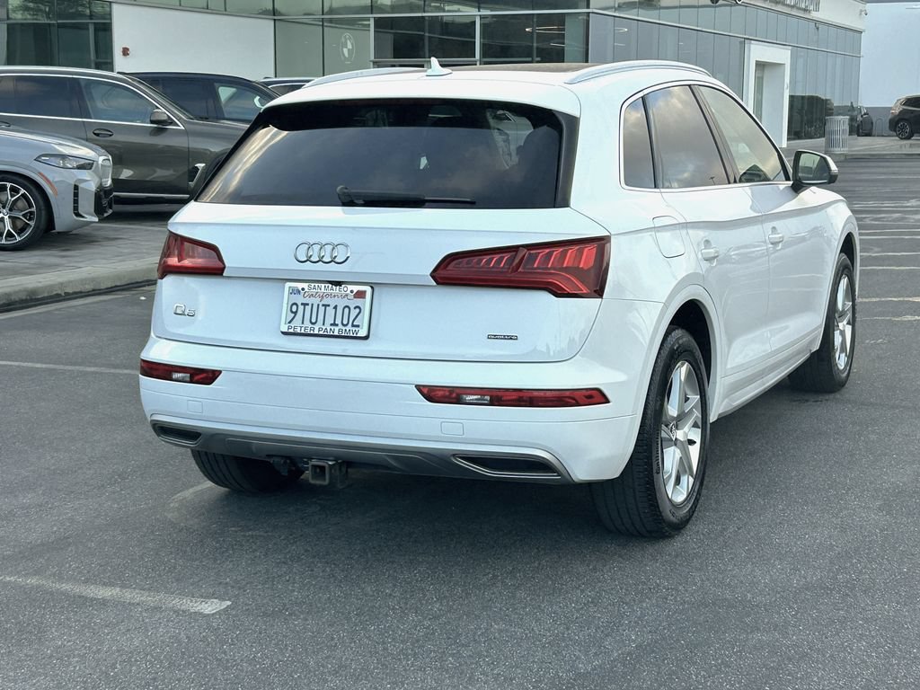 Used 2019 Audi Q5 2.0T Premium w/ Convenience Package AWD/4WD image 5