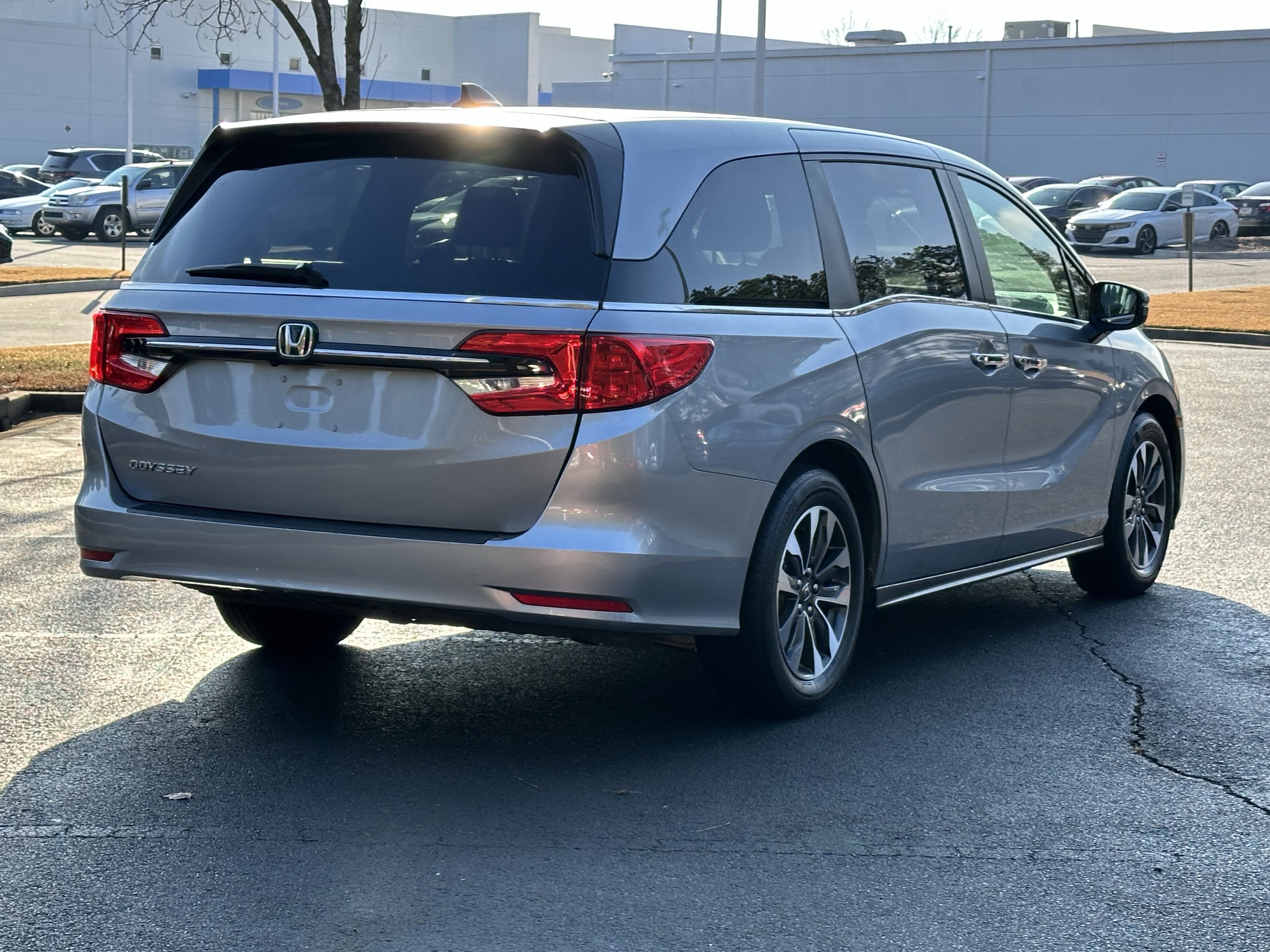 Used 2024 Honda Odyssey EX-L image 12